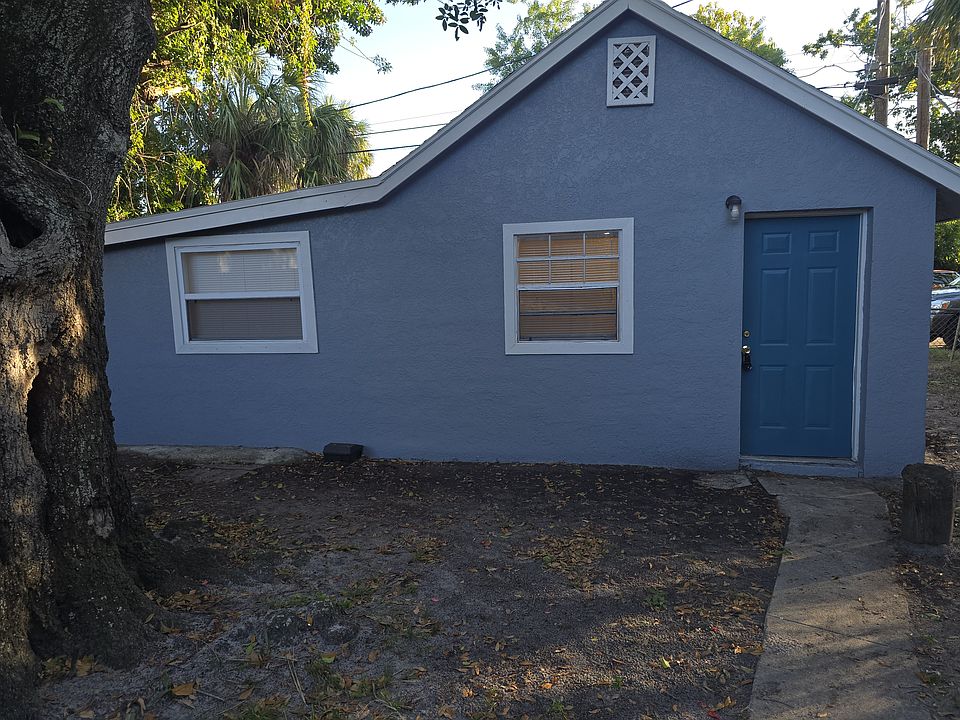 1st image of 2156 17th Ave S #1/2
