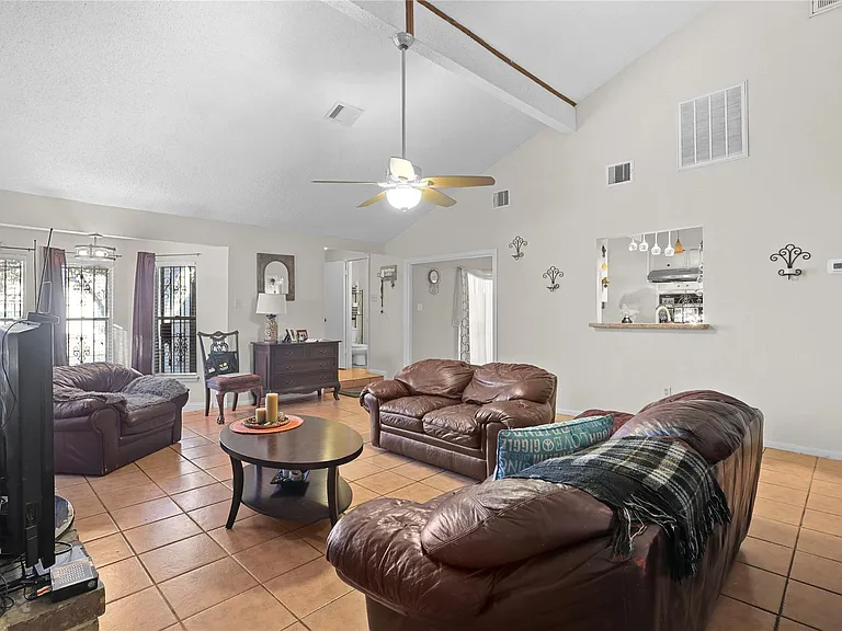 4123 Yupon Ridge Dr — Photo 19