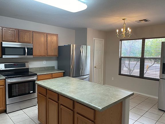 4th image of 3142 W Cavedale Dr