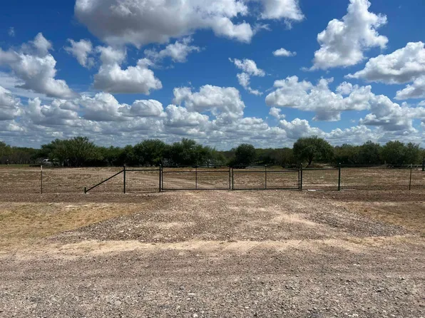 9135 Us Highway 359, Laredo, TX 78043