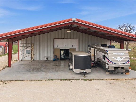 2nd image of 2187 Highway 290 E