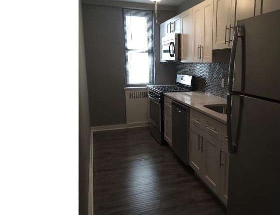 3rd image of 2601 Pennsylvania Ave APT 831