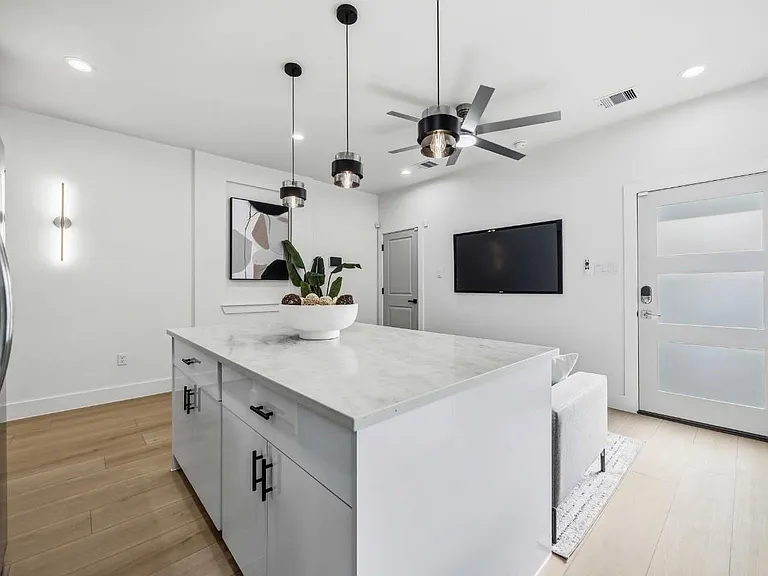 5313 Bacher — Photo 11