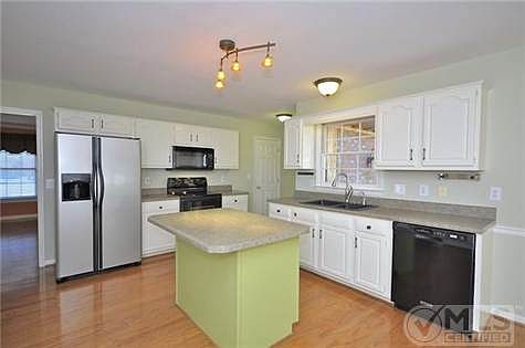 4th image of 2510 Franklin Ln