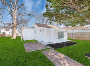 277 Forest Rd W, Mastic Beach, NY 11951