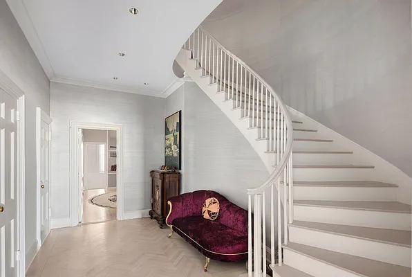 Entry / hallway, photo 1
