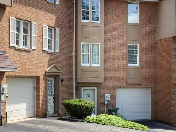 20 Hennig Dr, Pittsburgh, PA 15236