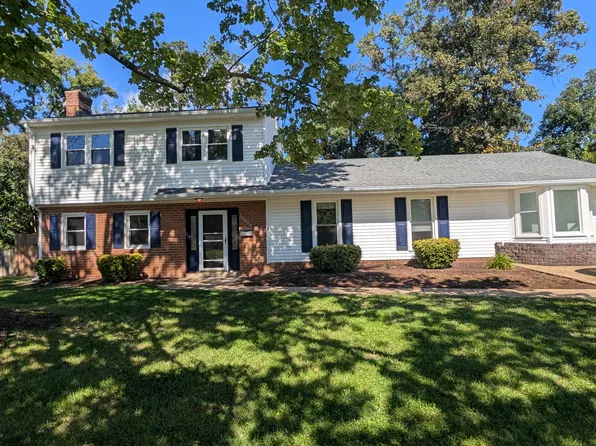 10008 Sudley Manor Dr, Manassas, VA 20109