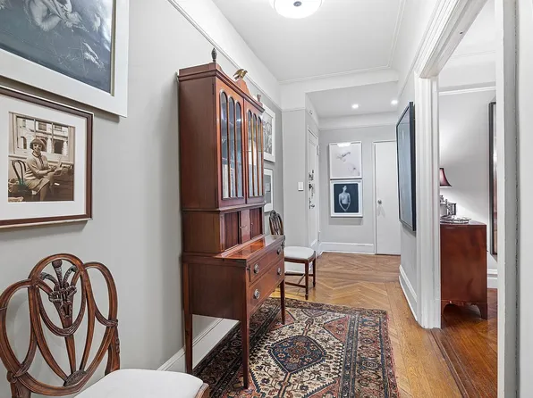 390 Riverside Dr APT 1A, New York, NY 10025