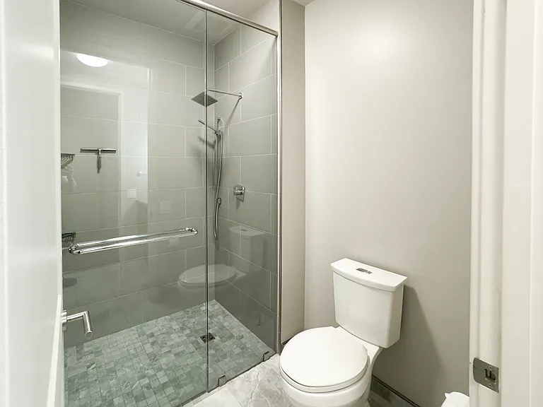 27 Biltmore Ave #201 — Photo 13