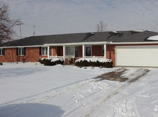 7405 Corduroy Rd, Oregon, OH 43616