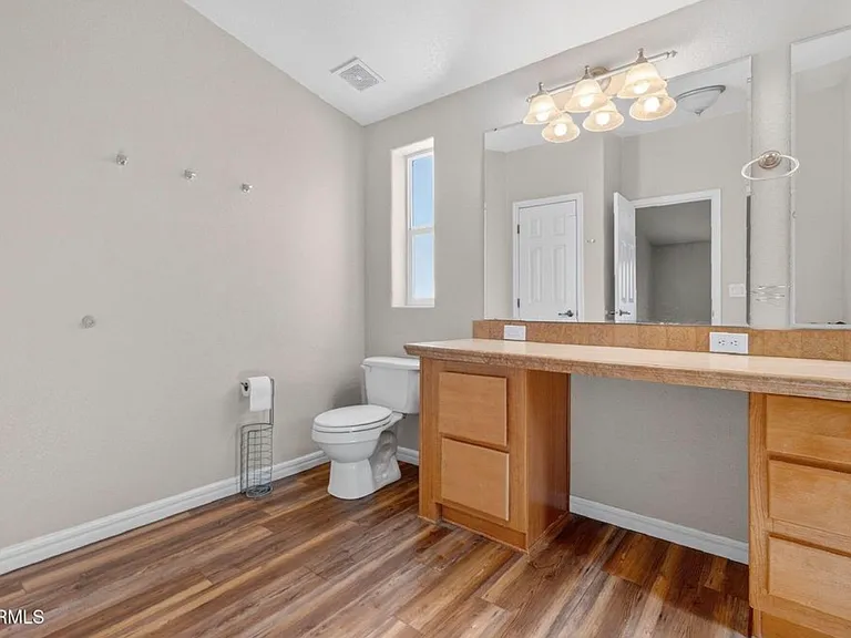 1171 Louie St — Photo 31