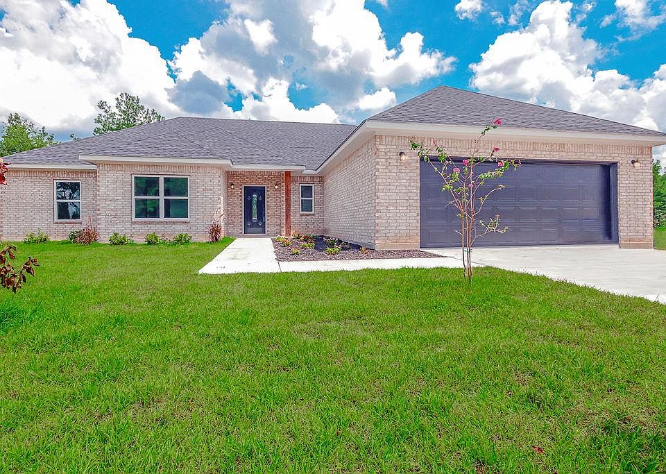 1st image of 121 Dena Kay Dr