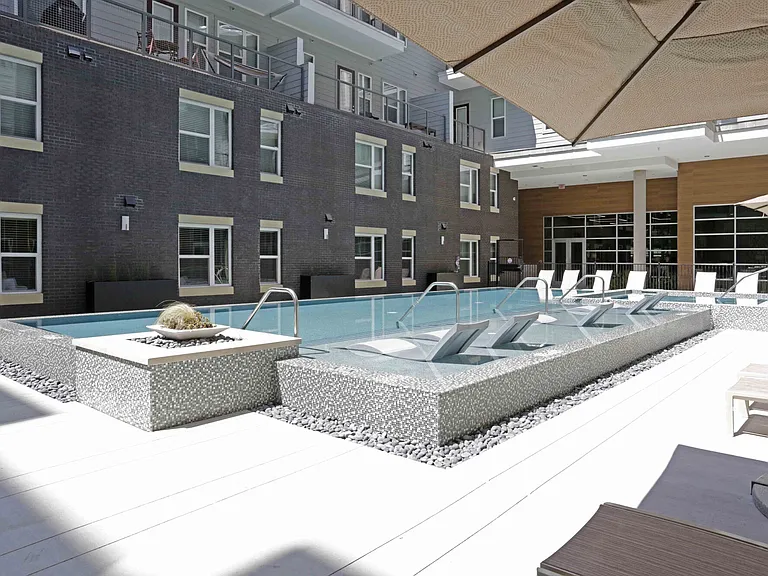 Mirasol Park Lane — Photo 21