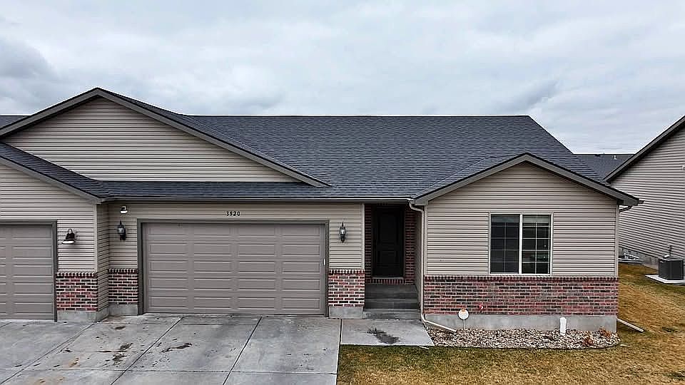1st image of 3920 E Tanzanite Dr