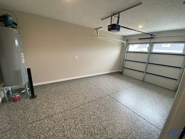 3236 Clemons Cir — Photo 30