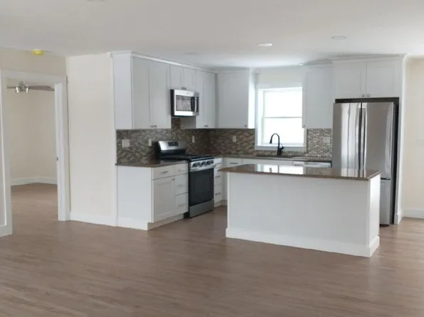 15304 Rosehelen Ln, Charlevoix, MI 49720