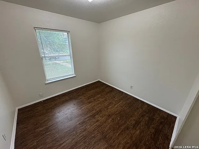 4115 Wild Oak Dr — Photo 3