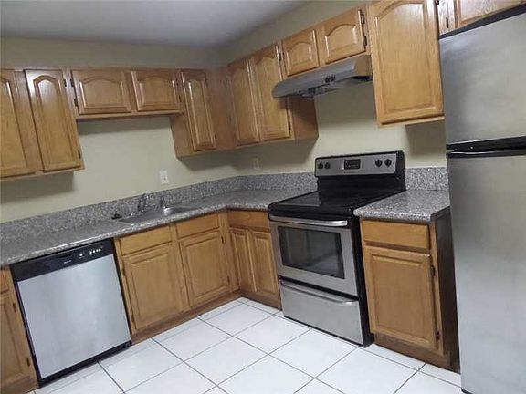 2nd image of 3555 NW 21st Ct #6C
