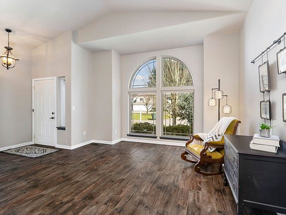 4th image of 17316 94th Avenue Ct E