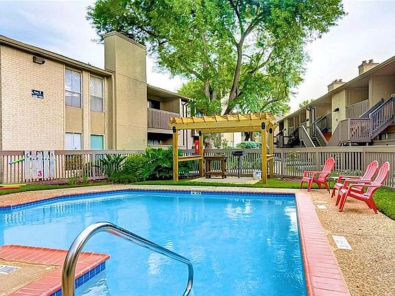 Adult Pool