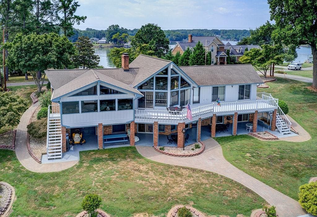 484 Lake Point Dr, Penhook, VA 24137 Zillow