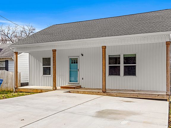 5th image of 1213 N Chamberlain Ave