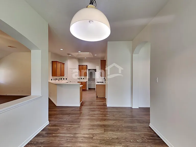 802 Cherry Blossom Dr — Photo 6