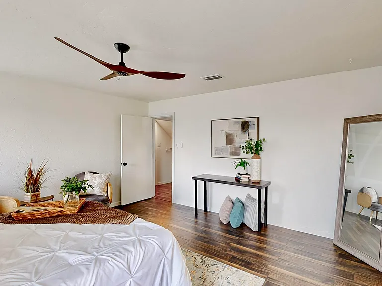 3965 Singleleaf Ln — Photo 38