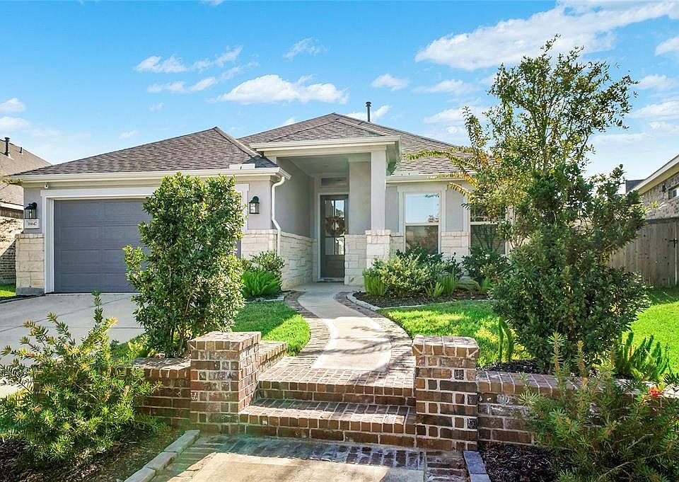 1st image of 16647 Highland Country Dr