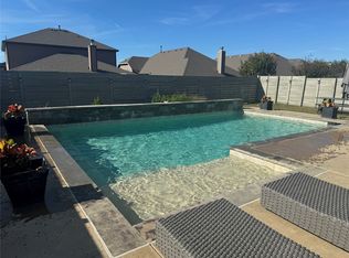 901 Falcon Rd, Argyle, TX 76226