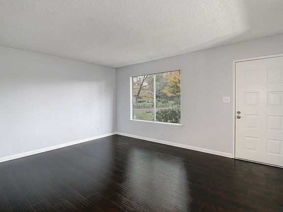 4th image of 5812 Peppermill Ct APT 2