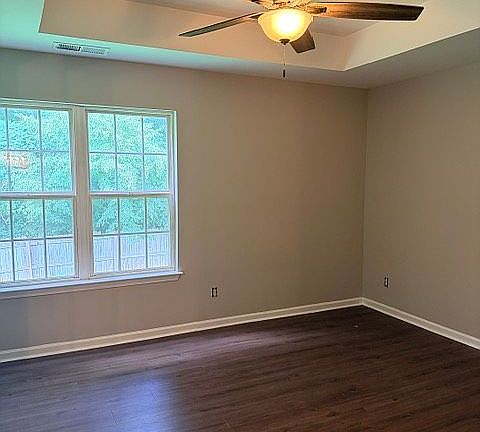 2nd image of 117 Sterling Terrace Dr