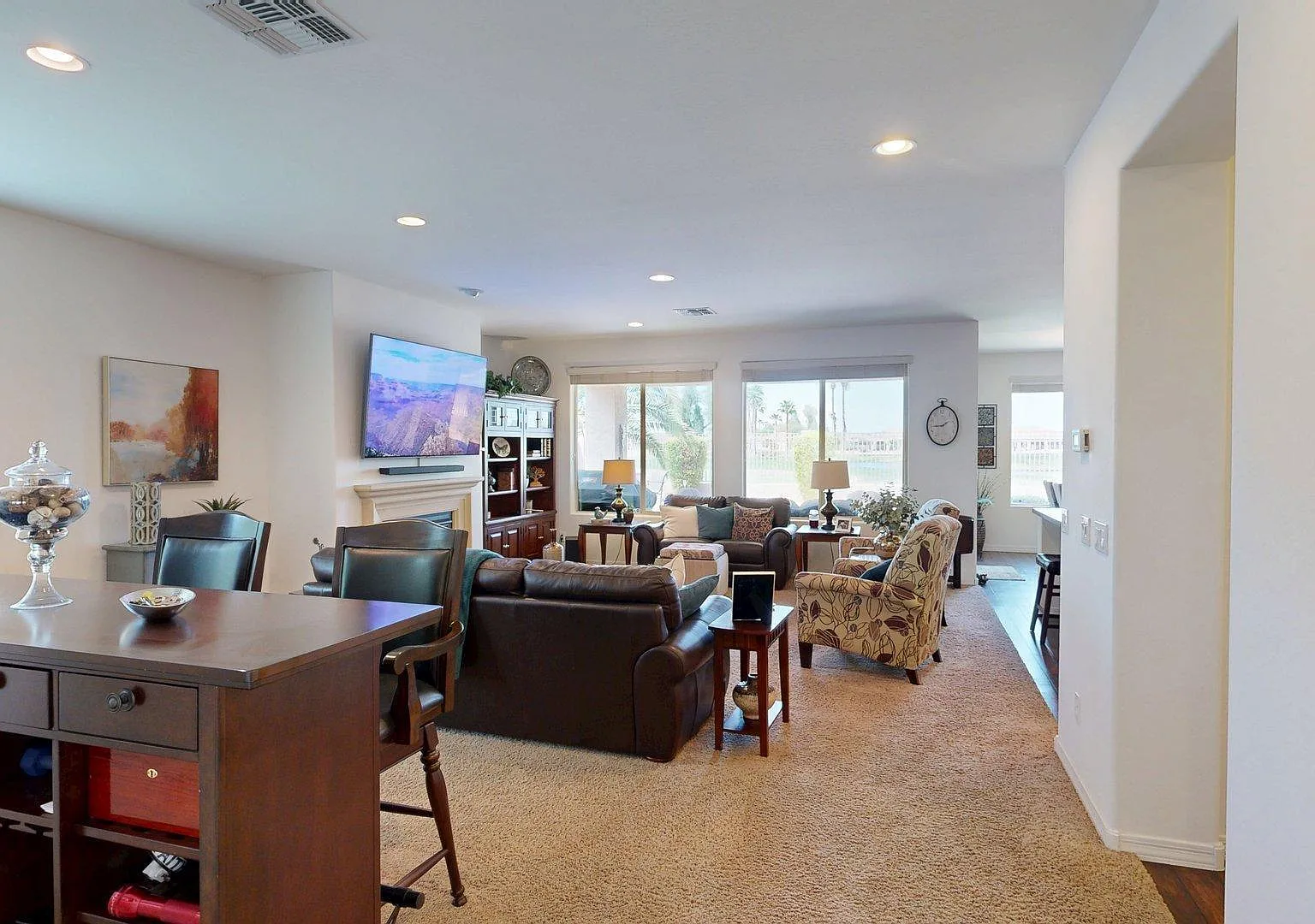 3 bed, 2.5 bath, 2201 sqft, $2,800 — Photo 4