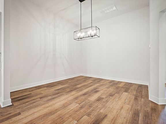 4th image of 36233 Sugar Ct