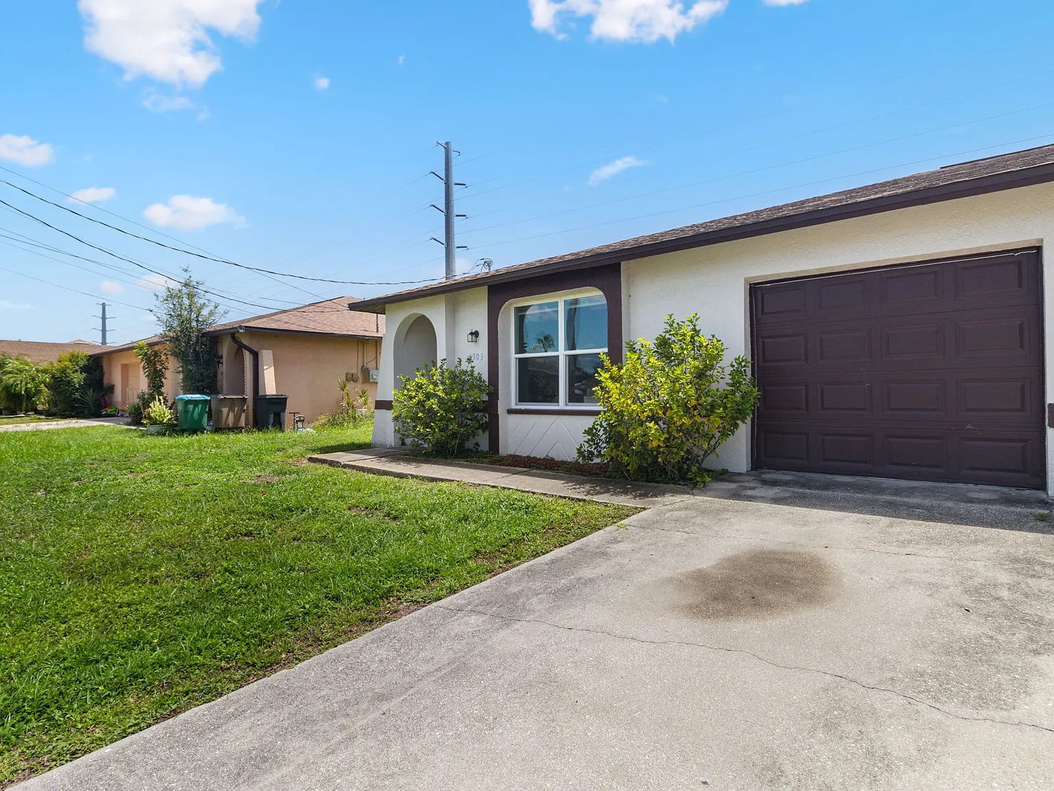 3 bed, 1163 sqft, $1,950 — Photo 3