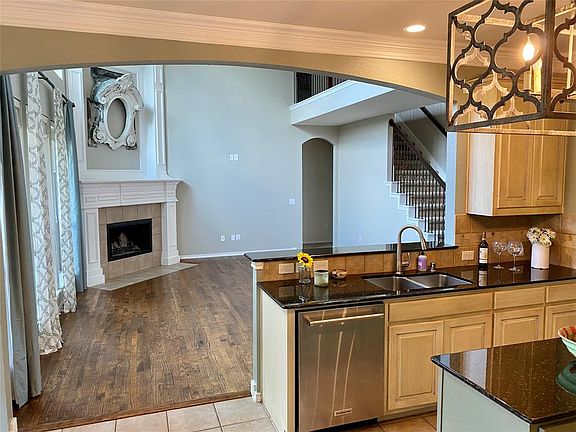 5th image of 6808 Ravenwood Dr