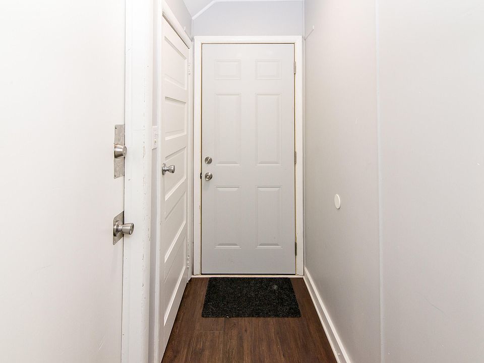 134 W Muir Ave, photo 18