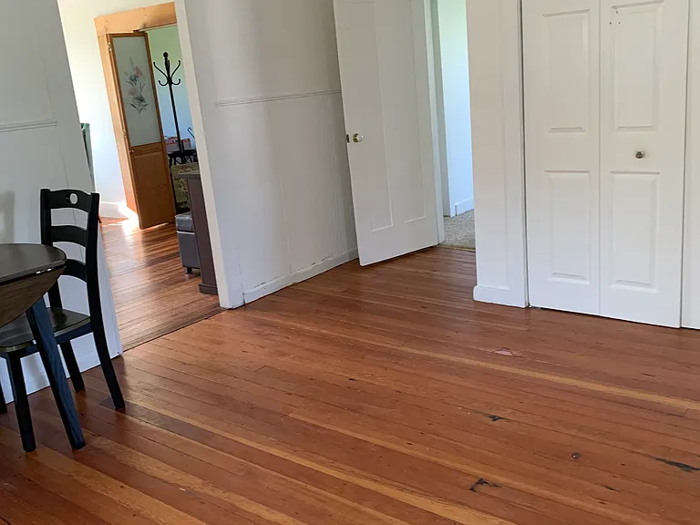 211 Bowerman Rd — Photo 6