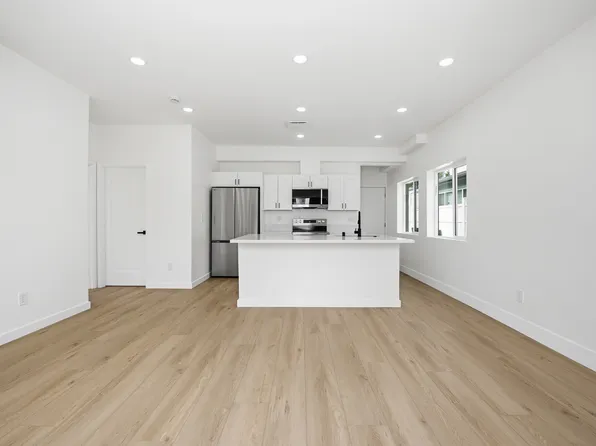 6409 Gary Ct, San Diego, CA 92115