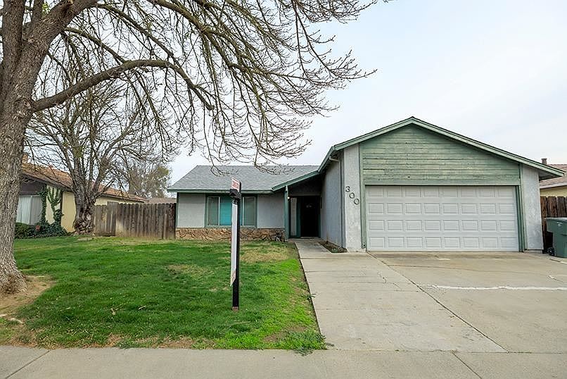 1st image of 300 Whitethorn Dr