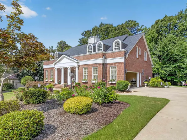 16 Old Coach Rd, Anniston, AL 36207