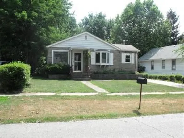 409 Arthur Ave, New Chicago, IN 46342