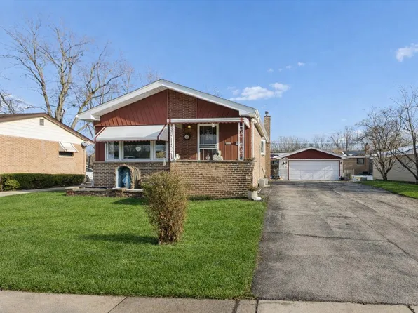 439 N Manchester Dr, Chicago Heights, IL 60411