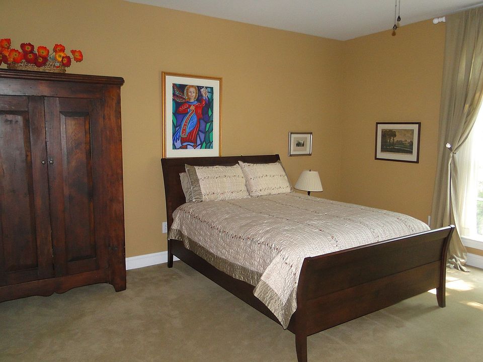 2nd image of 9367 Colvincrest Dr