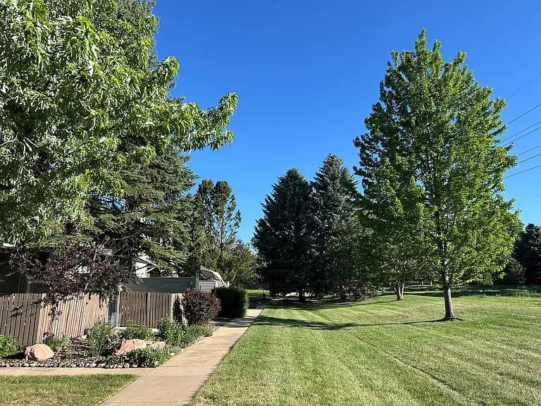 356 S Taft Ct #105 — Photo 15