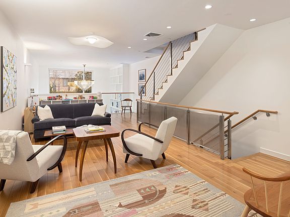 5th image of 296A Sackett St