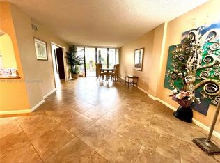 2806 N 46th Ave APT D537, Hollywood, FL 33021