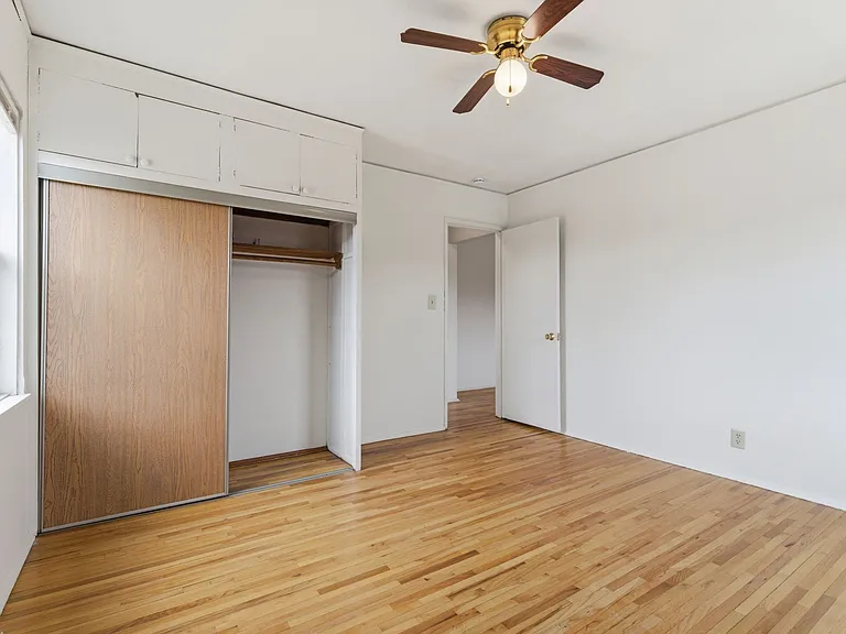 Welcome to Central Lakes of Uptown, where modern living meets comfort. Enjoy spacious layouts with stylish finishes and natural light. Perfect for those seeking a vibrant community. Schedule your tour today and elevate your living experience!
