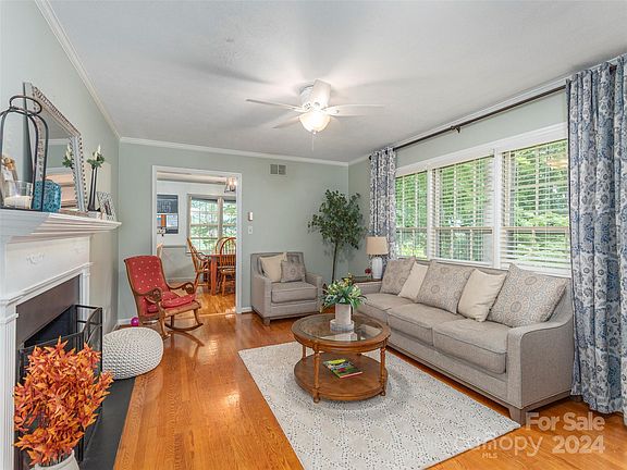 4th image of 112 Hazelview Dr